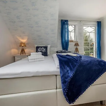 In With Swimming Pool *