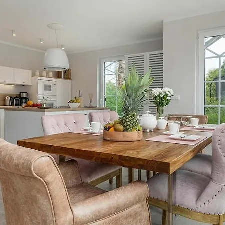 In With Swimming Pool Feriehus Zingst