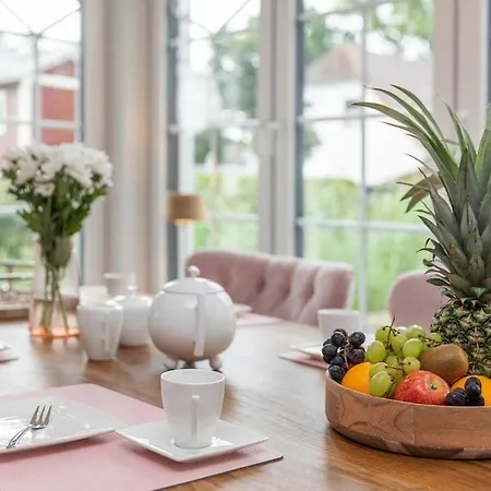 Feriehus In With Swimming Pool Zingst